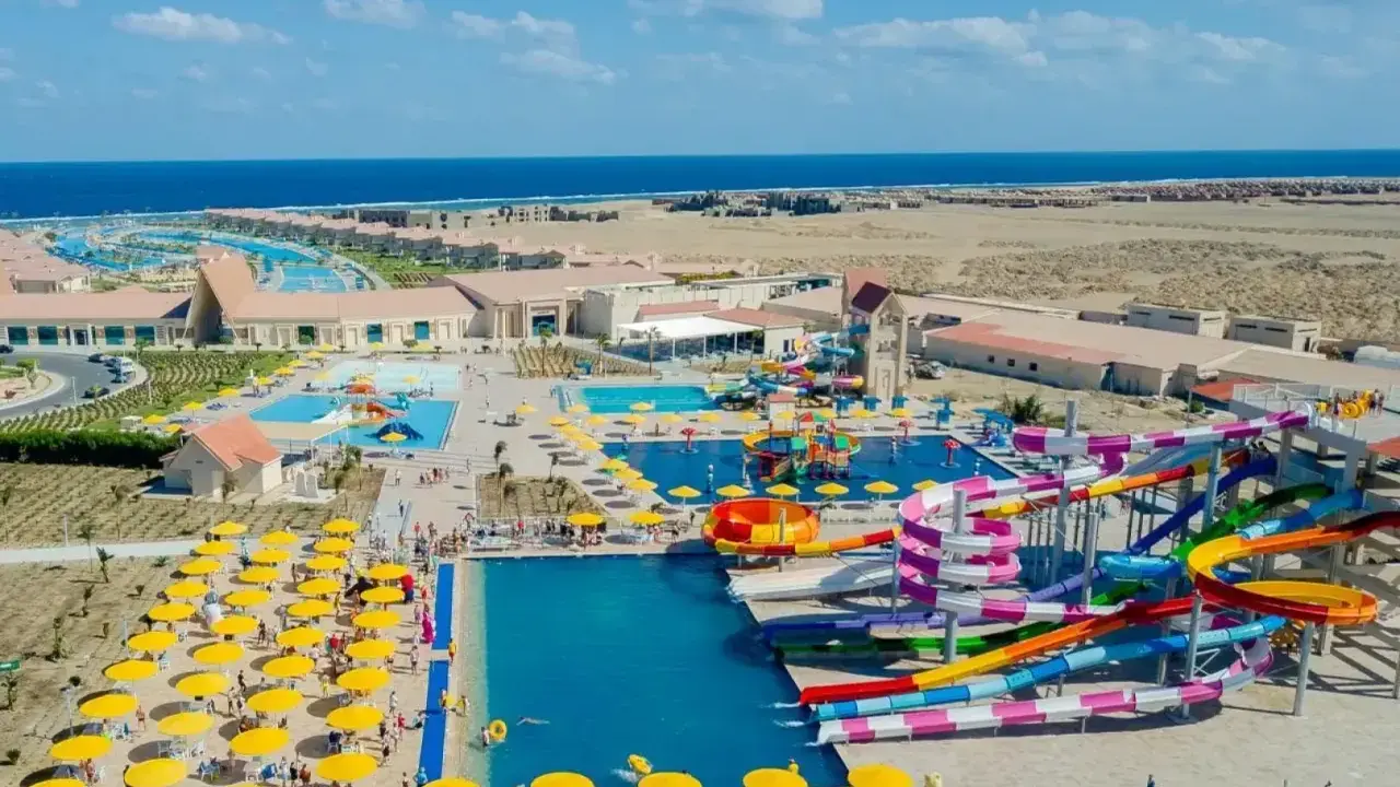 Albatros Sea World Marsa Alam: opinie o tym rajskim aquaparku z mnóstwem zjeżdżalni i basenów, idealnym na rodzinne wakacje.