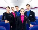 Ile zarabia stewardessa Wizz Air? Pensja, dodatki, benefity.
