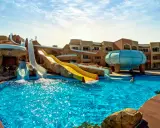 Wodne szaleństwo w Regency Plaza Aqua Park Spa. Opinie gości potwierdzają świetną zabawę na zjeżdżalniach i relaks w basenie.