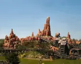Big Thunder Mountain Railroad w Disneyland Paris. Sprawdź aktualny Disneyland Paris cennik, by zaplanować wizytę!
