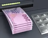Pieniądze w Turcji to liry. Wypłata z bankomatu 200 lirów.