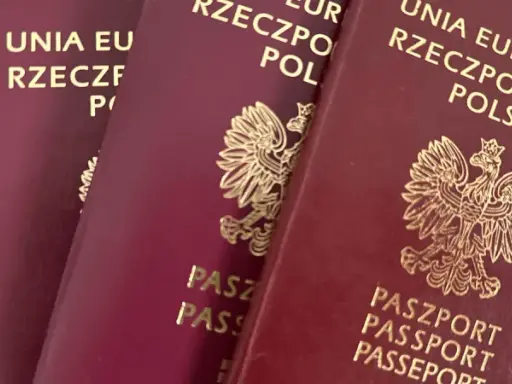 Paszport w Warszawie: Gdzie, jak i za ile? Pełny przewodnik