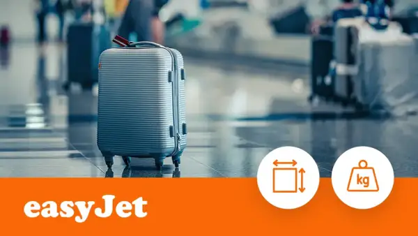 Szara walizka na lotnisku, obok ikon wymiarów i wagi. Logo easyJet.